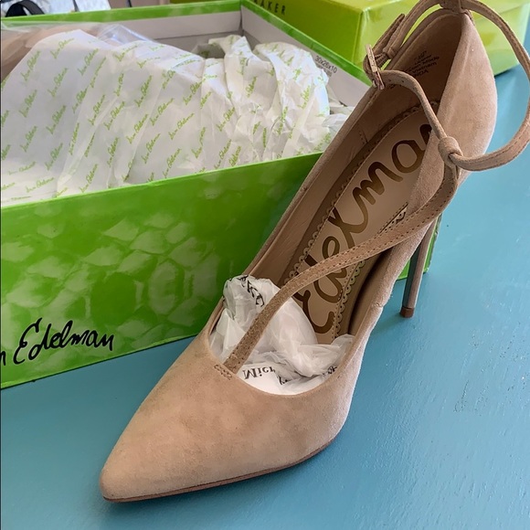 Sam Edelman Dorinda T Strap oatmeal suede pumps - Picture 4 of 5